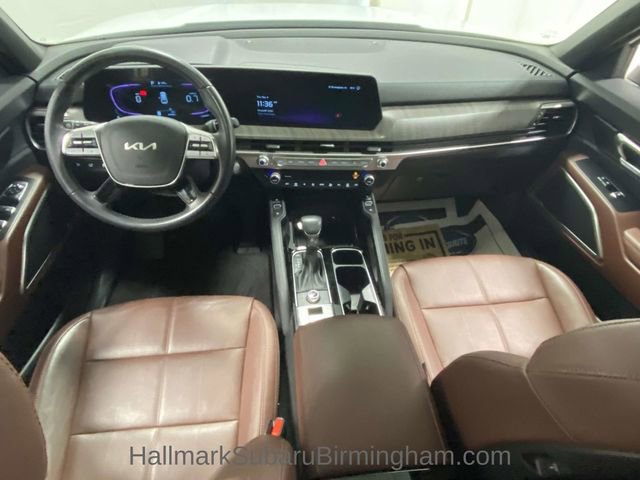 Used 2024 Kia Telluride EX w/ EX Captain's Chair Package image 10