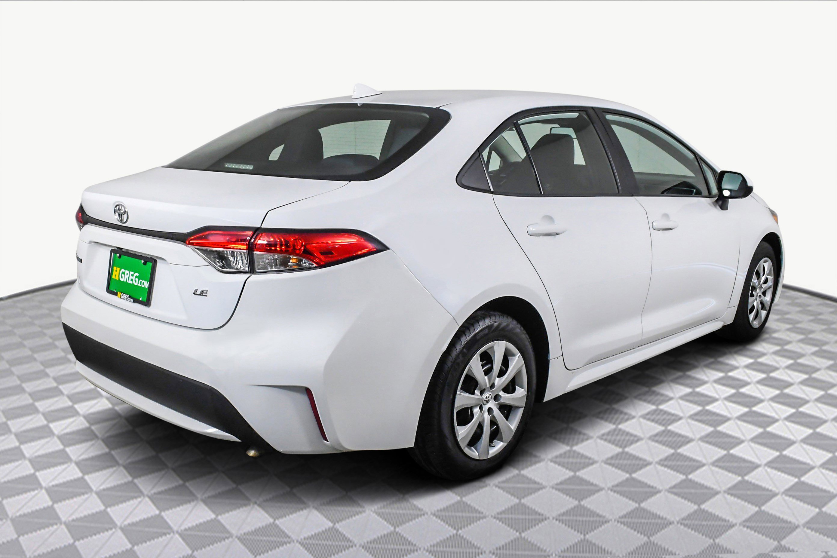 Used 2021 Toyota Corolla LE image 8
