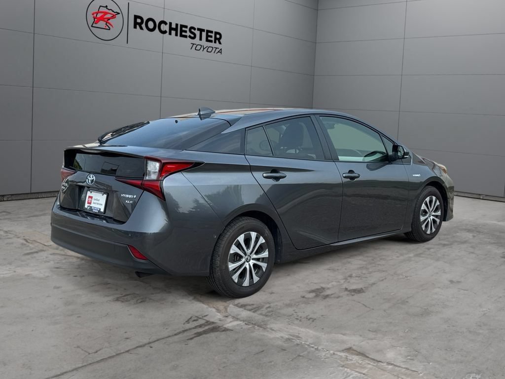 Used 2022 Toyota Prius XLE w/ Advanced Technology Package AWD/4WD image 5