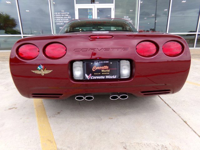 Used 2003 Chevrolet Corvette Coupe w/ Preferred Equipment Group RWD image 9