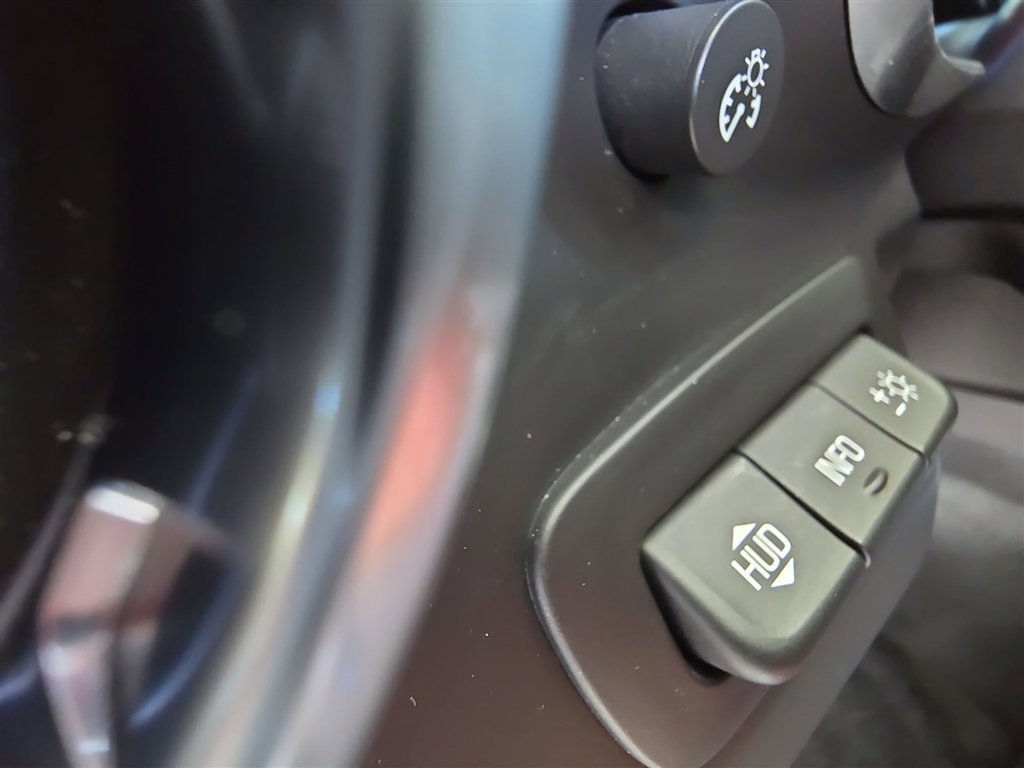 Used 2018 Chevrolet Camaro ZL1 image 34