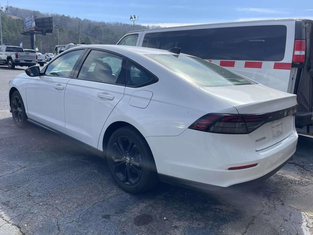 Used 2025 Honda Accord SE image 4
