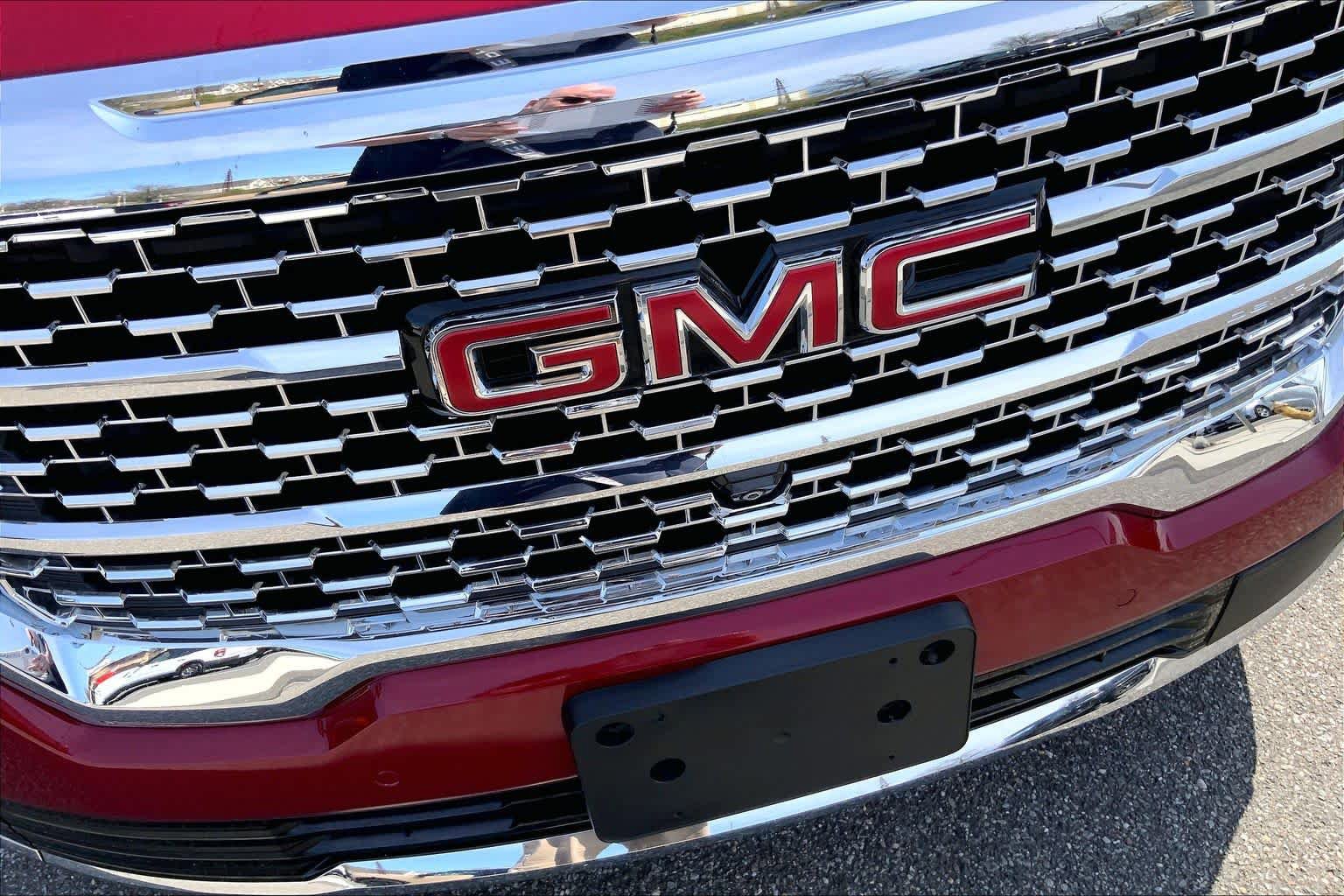 Used 2020 GMC Acadia Denali AWD/4WD image 31