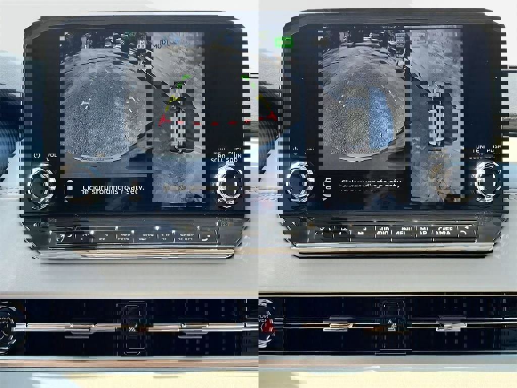 New 2025 Mitsubishi Outlander SEL image 16