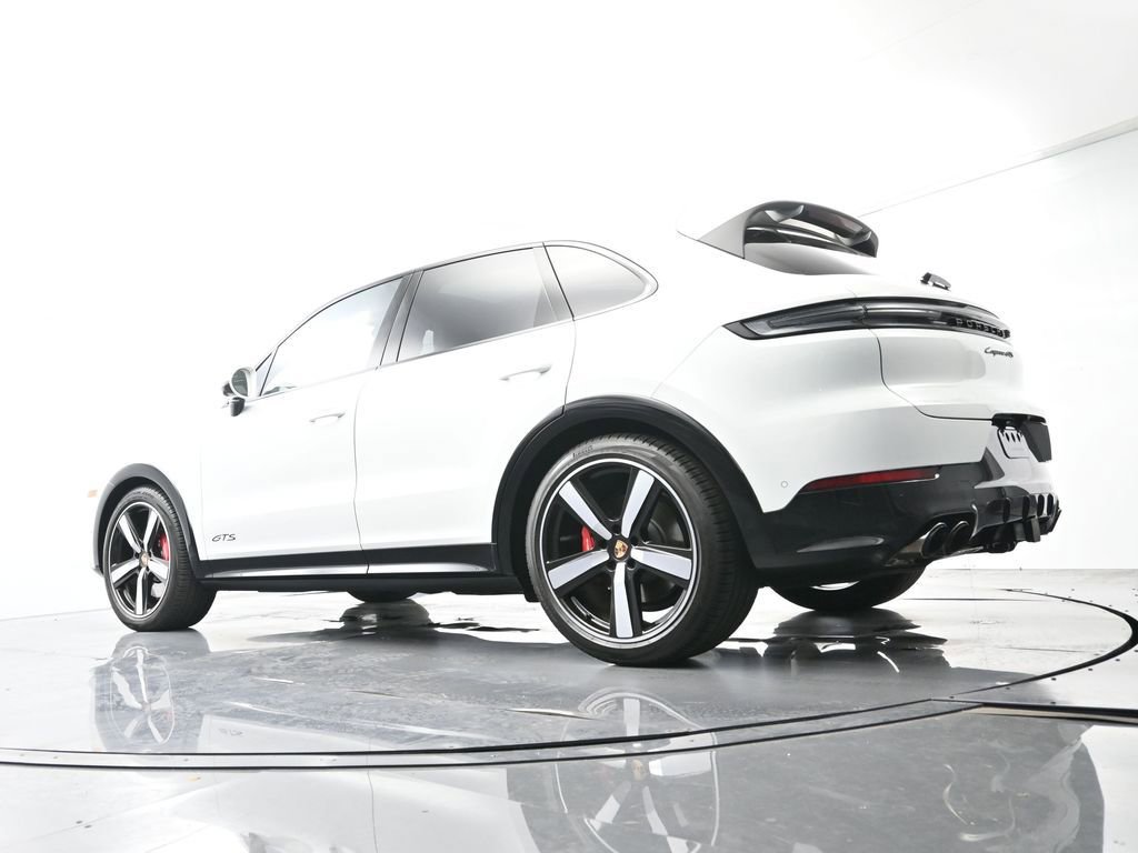 Certified 2026 Porsche Cayenne GTS AWD/4WD image 48