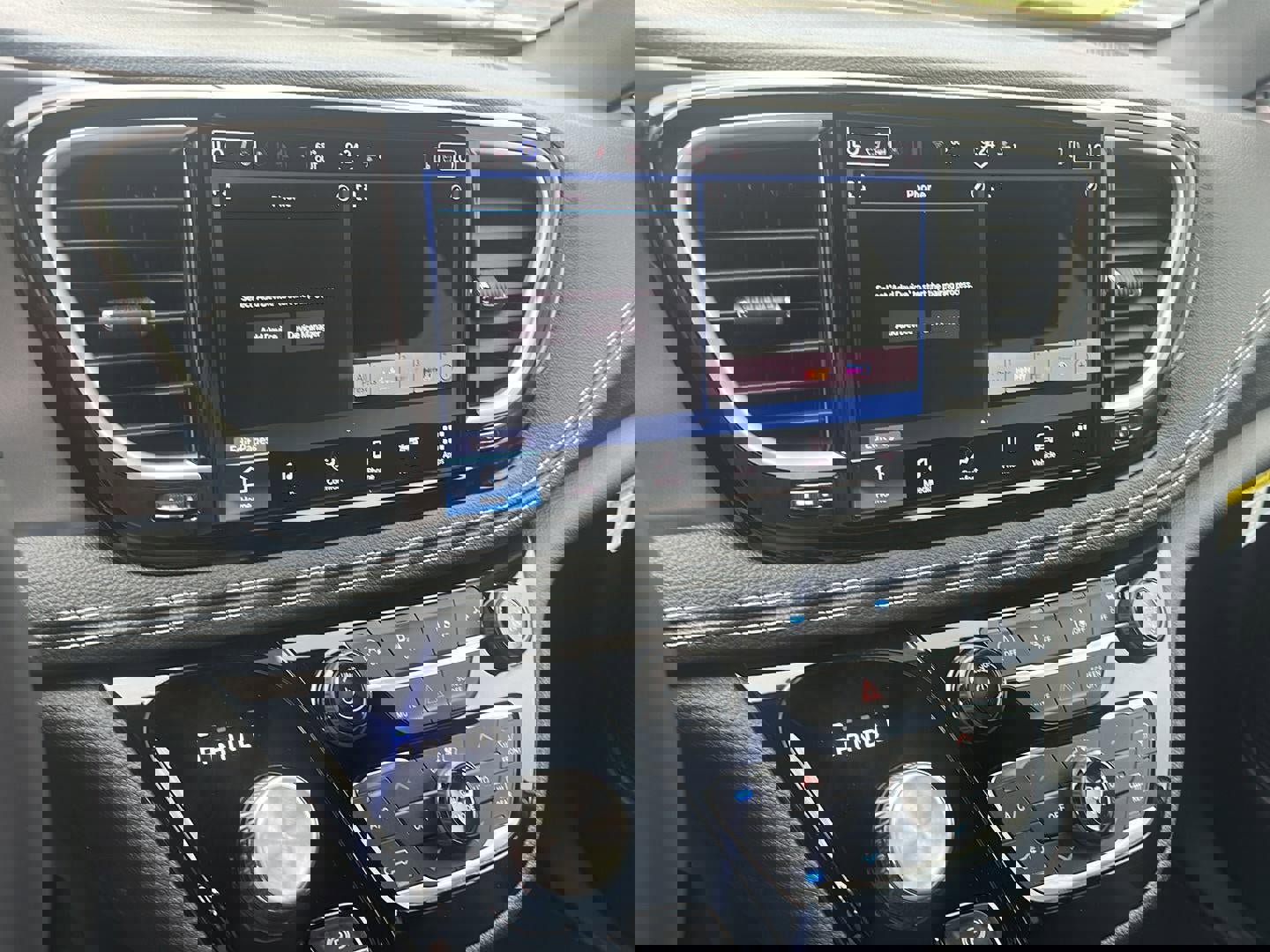 New 2026 Chrysler Pacifica Select image 26