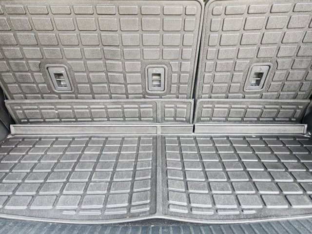 Certified 2024 Ford Expedition XLT image 32