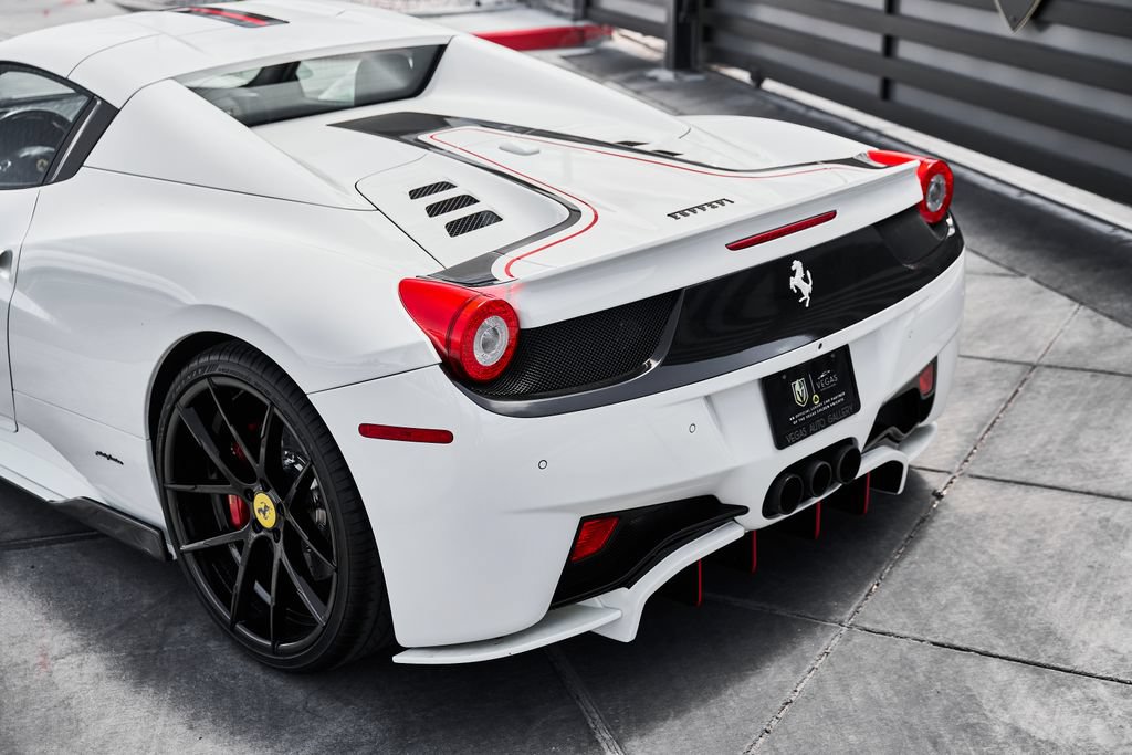 Used 2014 Ferrari 458 Spider RWD image 15