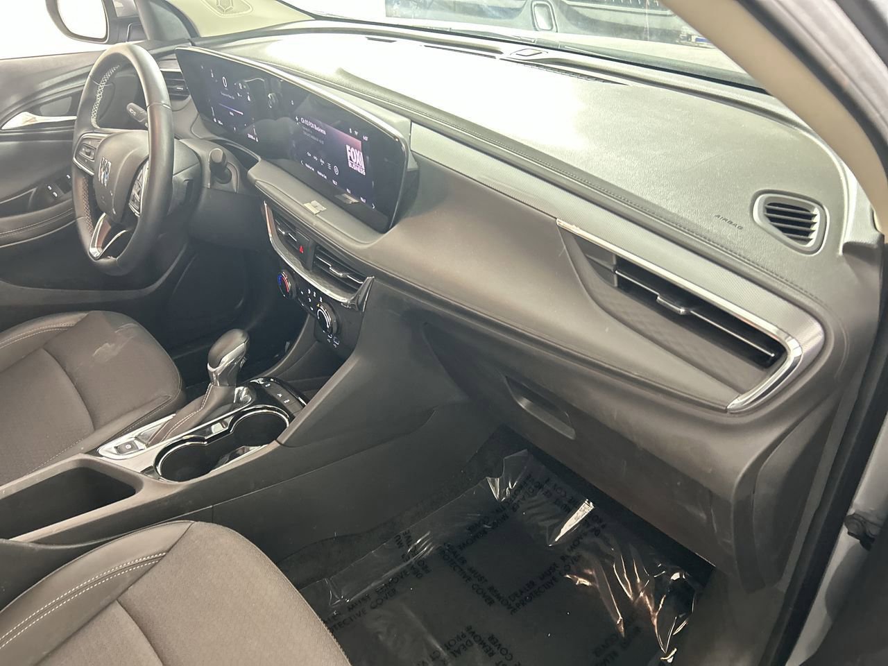 Used 2025 Buick Encore GX Preferred image 26