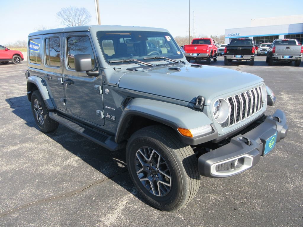Used 2024 Jeep Wrangler Sahara w/ Technology Group image 7