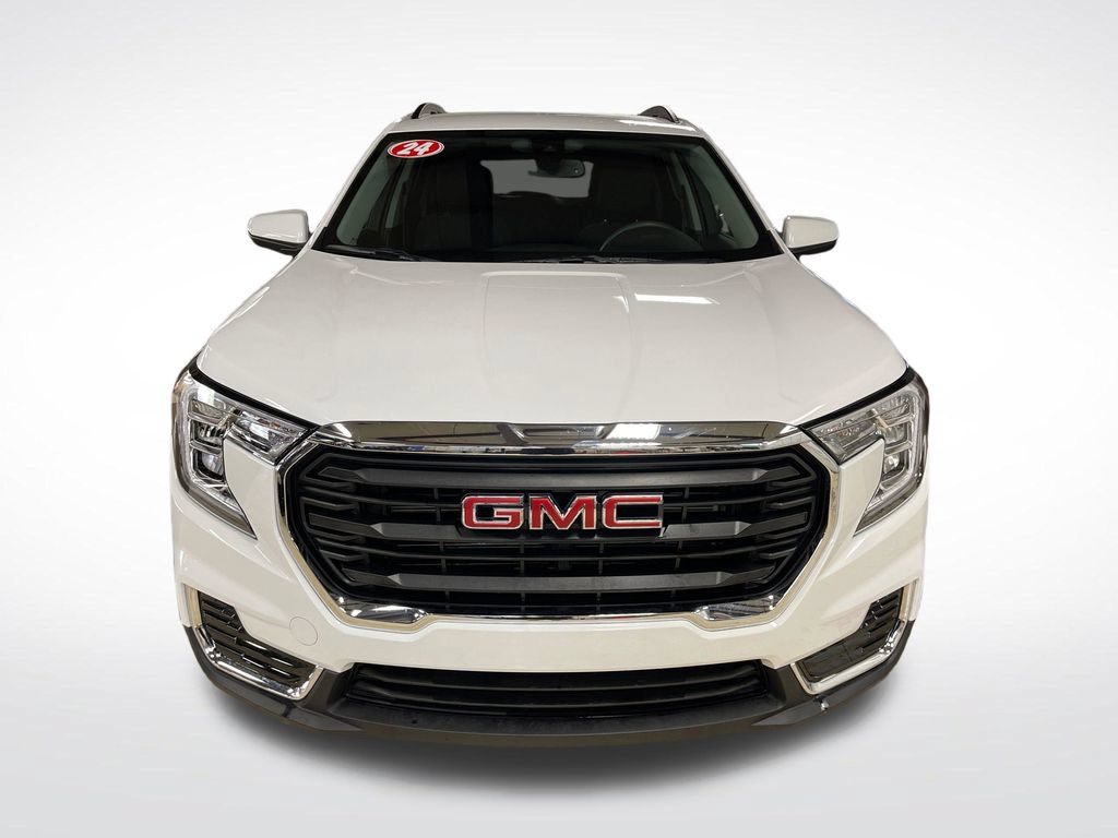 Used 2024 GMC Terrain SLE w/ Driver Convenience Package AWD/4WD image 9