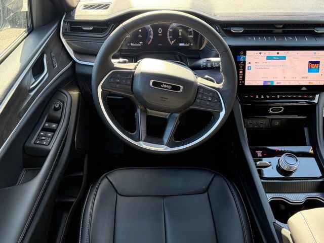 New 2026 Jeep Grand Cherokee Limited w/ Limited Altitude Package image 37