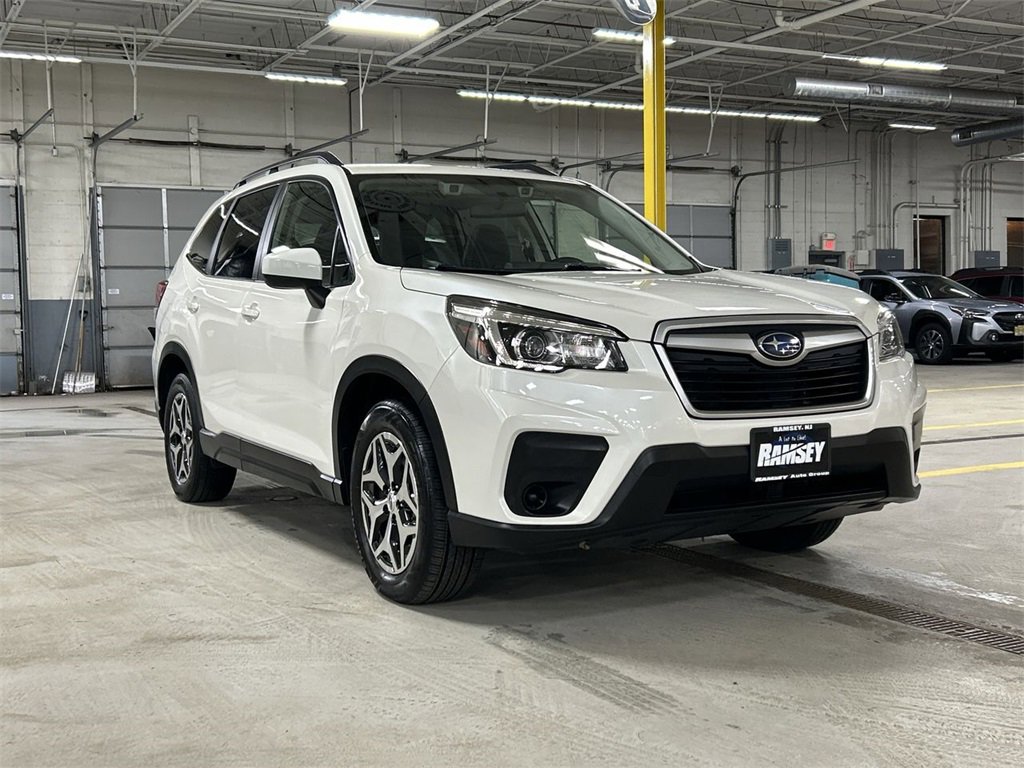 Used 2020 Subaru Forester Premium image 1