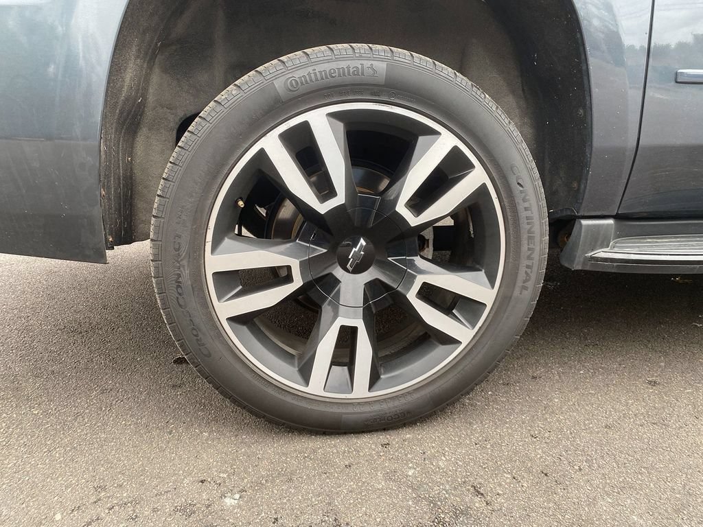 Used 2020 Chevrolet Suburban Premier AWD/4WD image 31