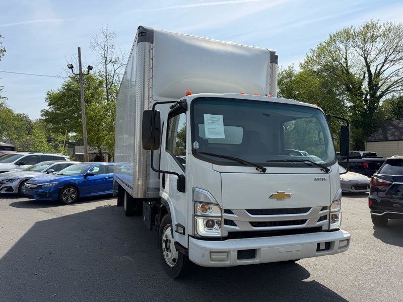 Used 2023 Chevrolet Low Cab Forward 5500XD RWD image 9