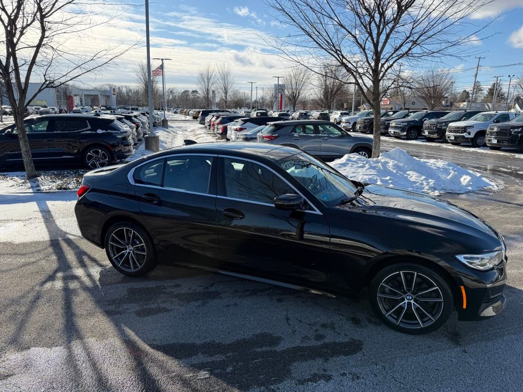 Used 2019 BMW 330i xDrive Sedan w/ Convenience Package image 4