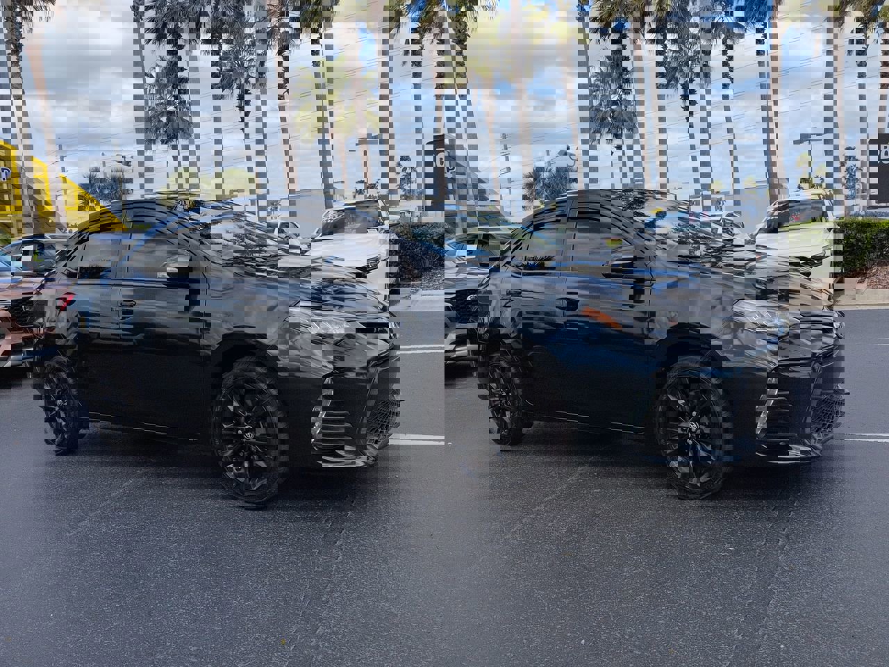 Used 2018 Toyota Corolla SE image 2