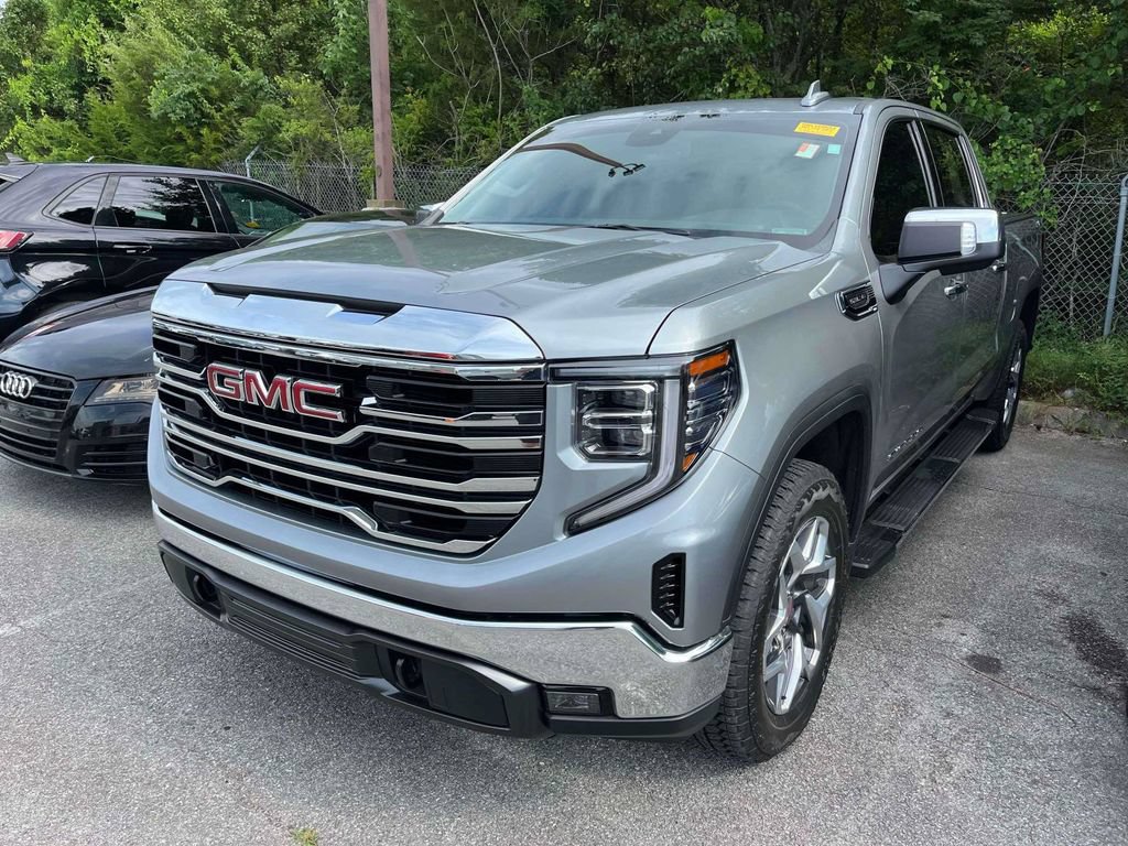 Used 2023 GMC Sierra 1500 SLT w/ SLT Premium Package AWD/4WD image 3