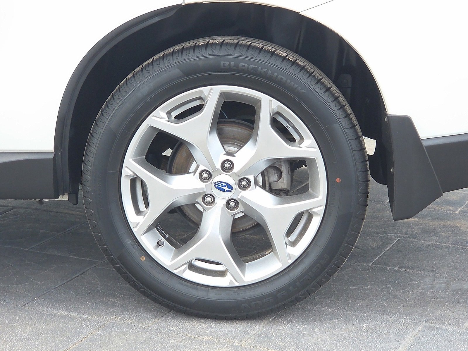Used 2017 Subaru Forester 2.5i Touring AWD/4WD image 5