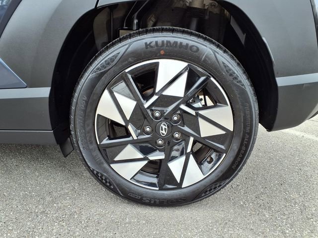 Certified 2025 Hyundai Kona SEL FWD image 8