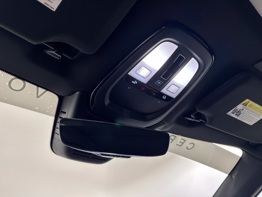 Certified 2024 Volvo XC90 B6 Ultimate w/ Protection Package Premier AWD/4WD image 15
