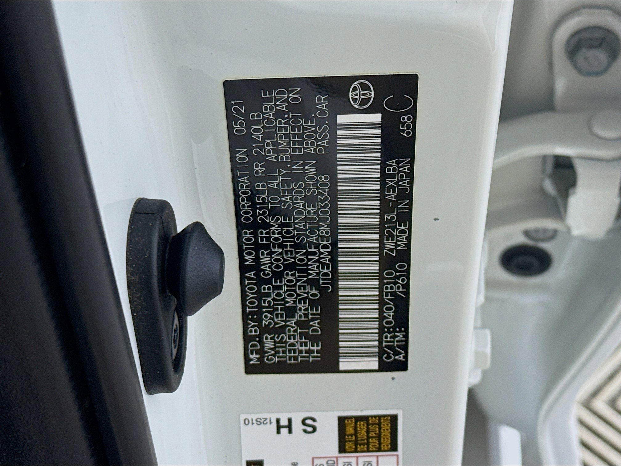 Used 2021 Toyota Corolla LE image 40