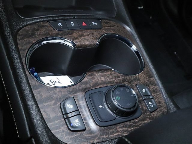 Used 2023 GMC Acadia Denali w/ Black Diamond Edition AWD/4WD image 34