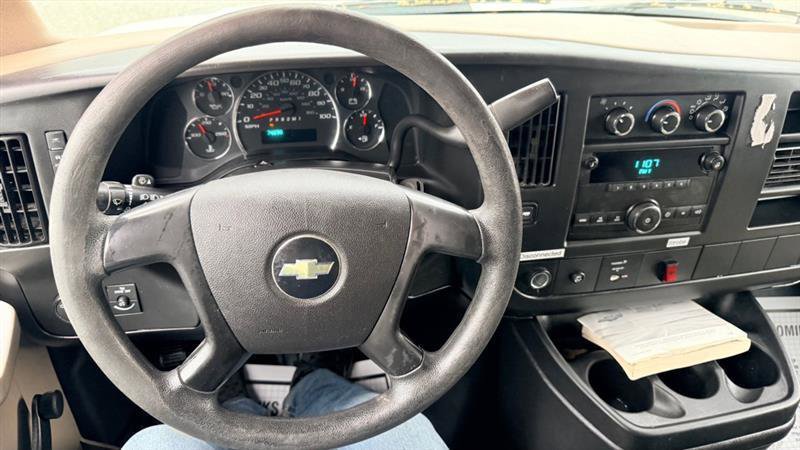 Used 2011 Chevrolet Express 2500 RWD image 29