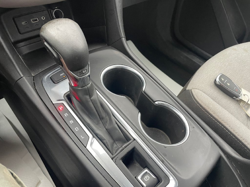 Used 2022 Chevrolet Equinox LS AWD/4WD image 34