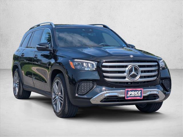 Used 2025 Mercedes-Benz GLS 450 4MATIC image 3