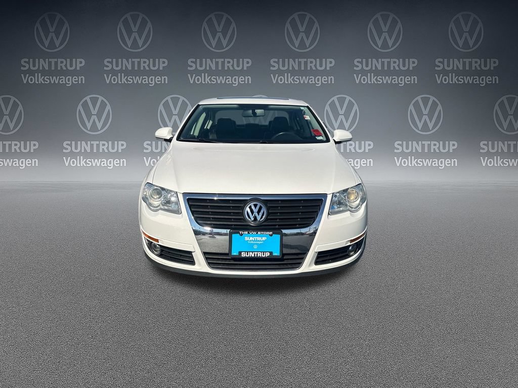 Used 2010 Volkswagen Passat Komfort FWD image 10