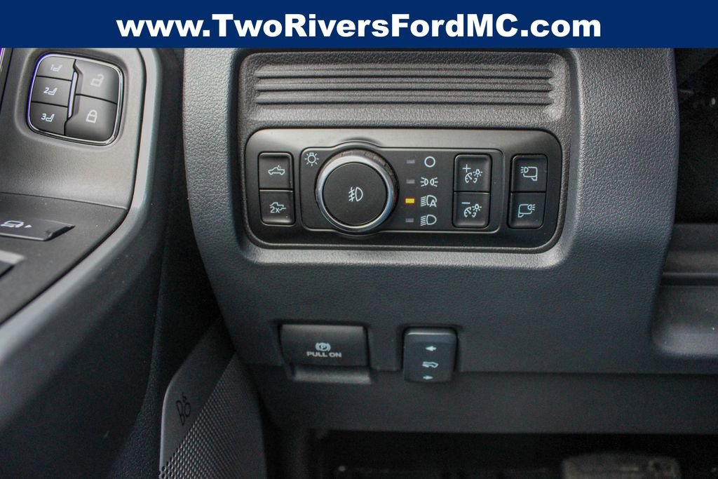Used 2025 Ford F350 Lariat w/ FX4 Off-Road Package image 26