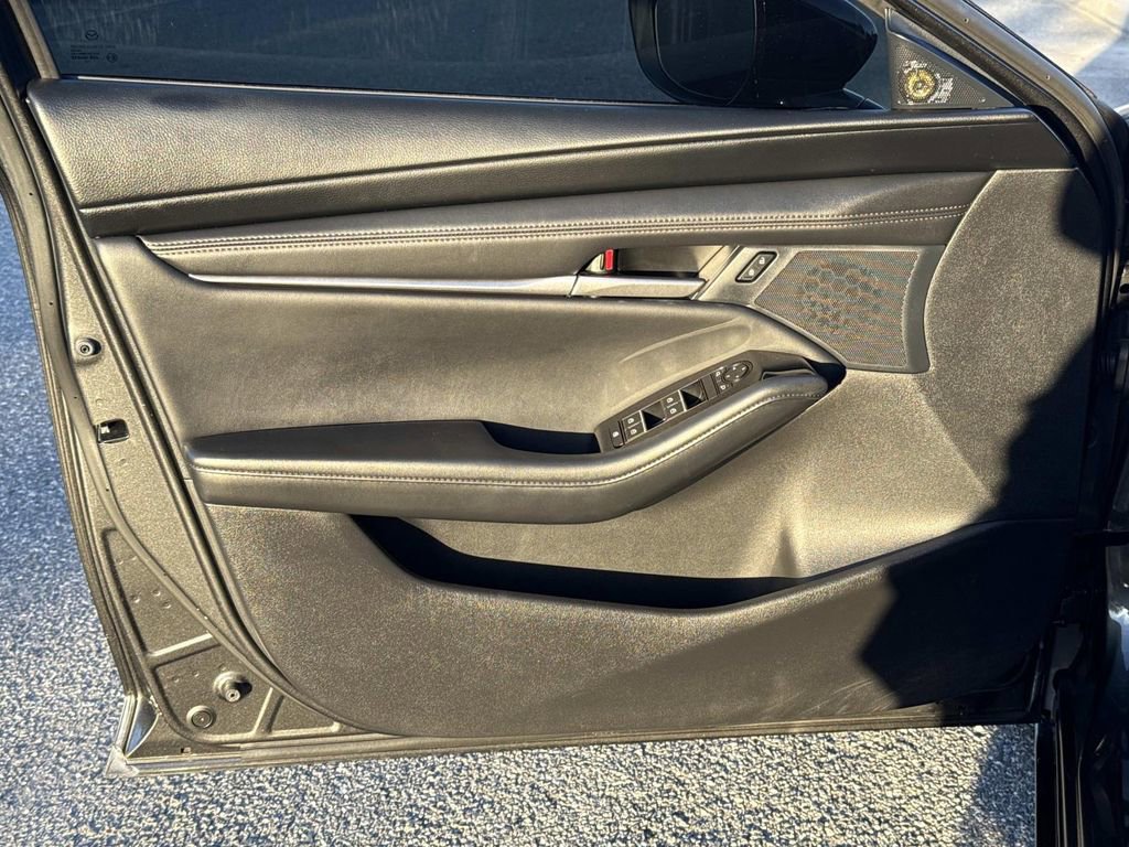 Used 2024 MAZDA MAZDA3 s image 21