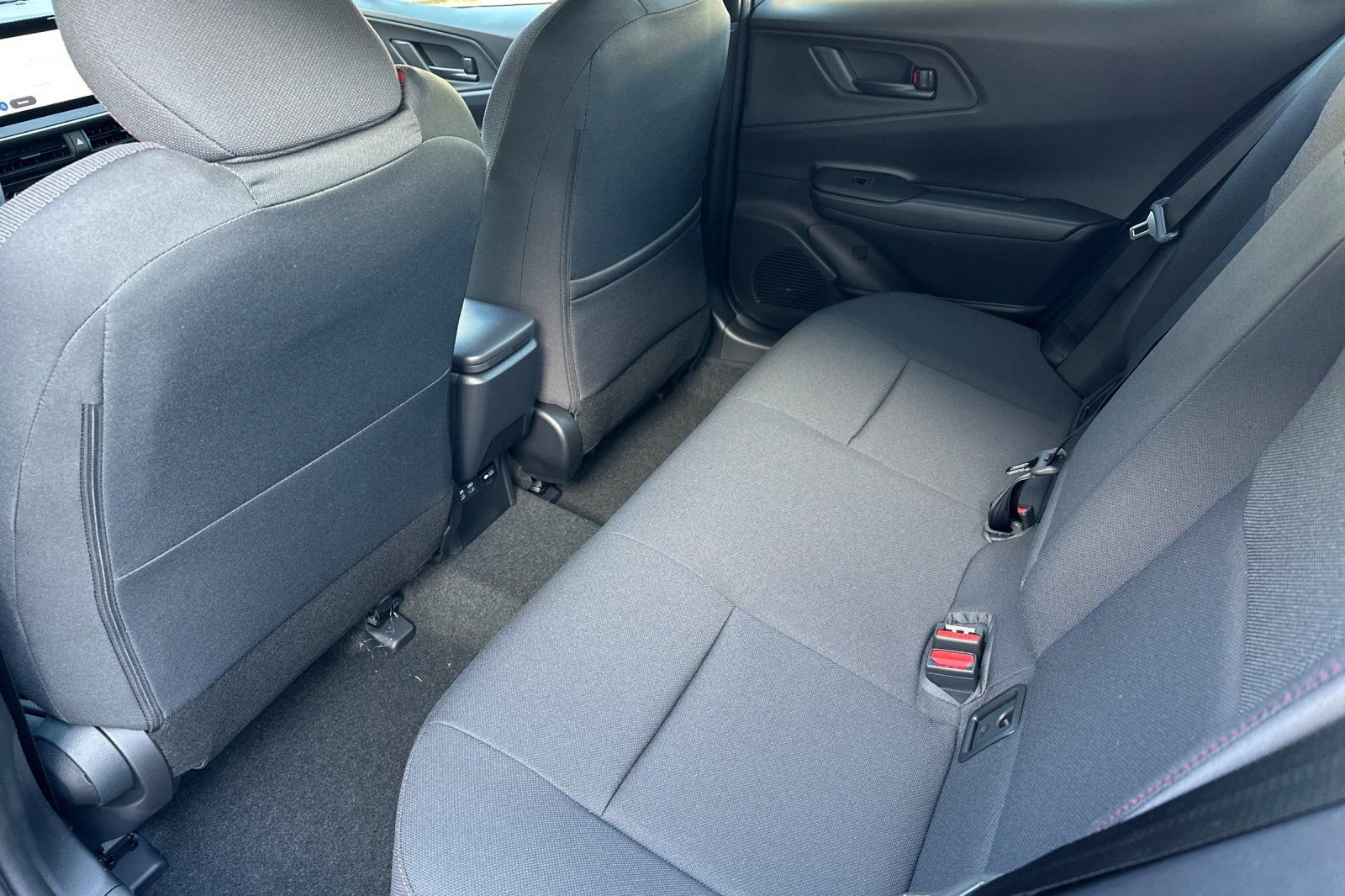 New 2026 Toyota Prius Plug-In Hybrid image 5