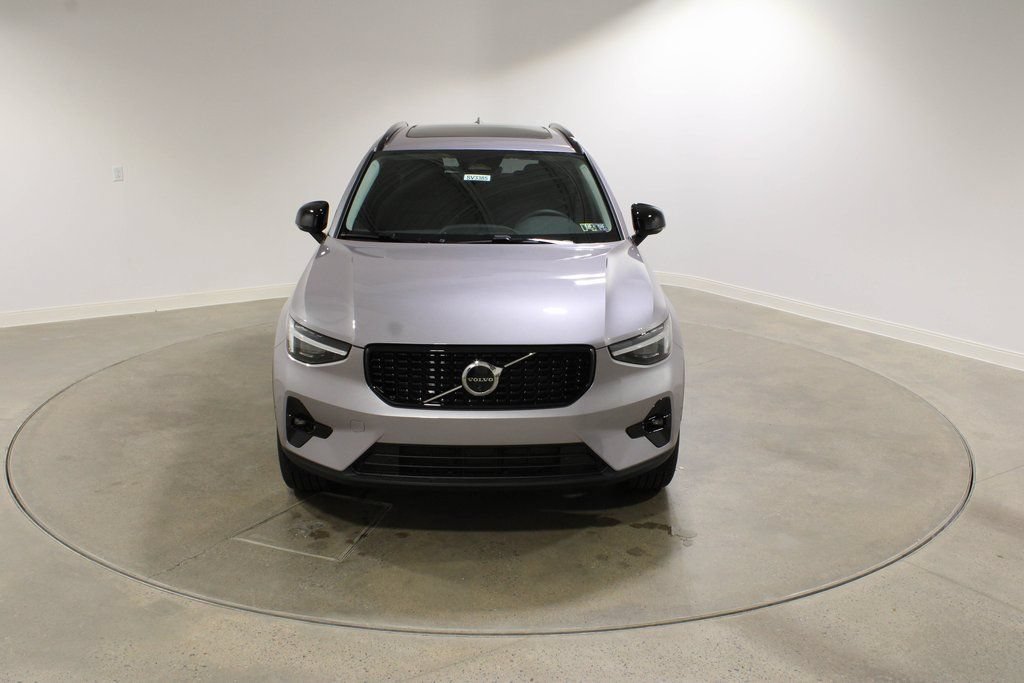 New 2026 Volvo XC40 B5 Ultra w/ Climate Package AWD/4WD image 2
