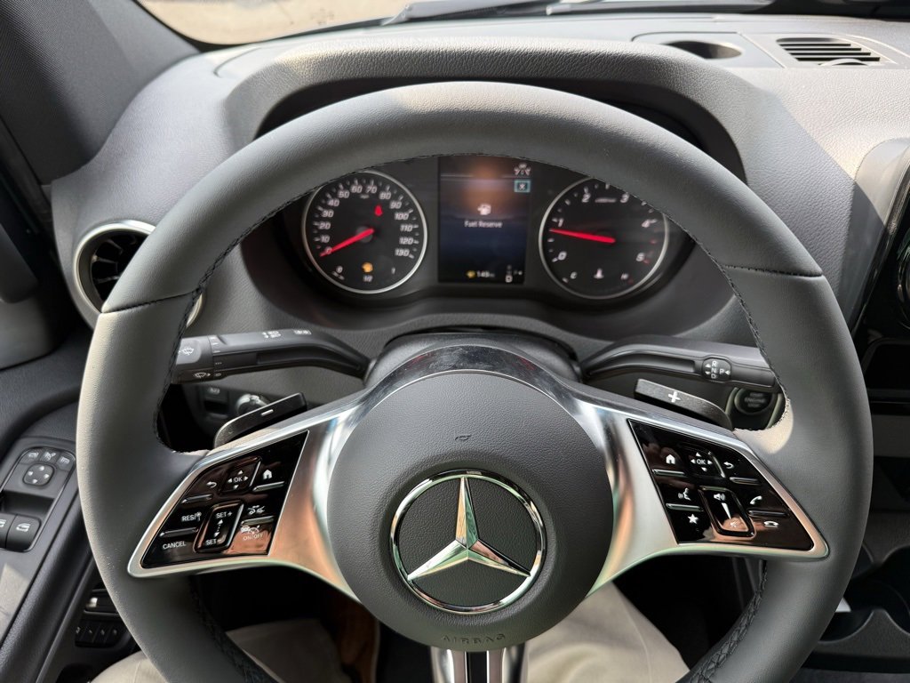 New 2025 Mercedes-Benz Sprinter 2500 image 31