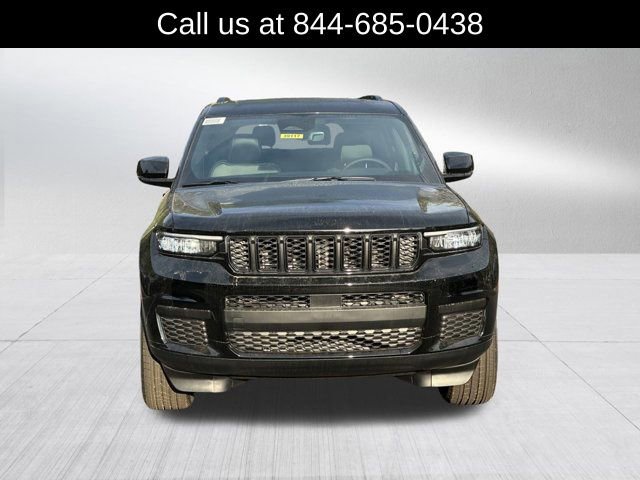 New 2025 Jeep Grand Cherokee L Altitude image 2