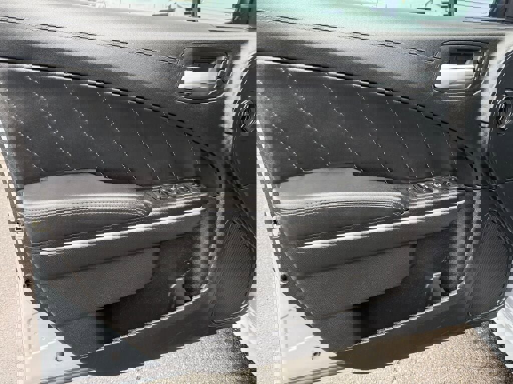 Used 2020 Dodge Charger Scat Pack w/ Dynamics Package image 9