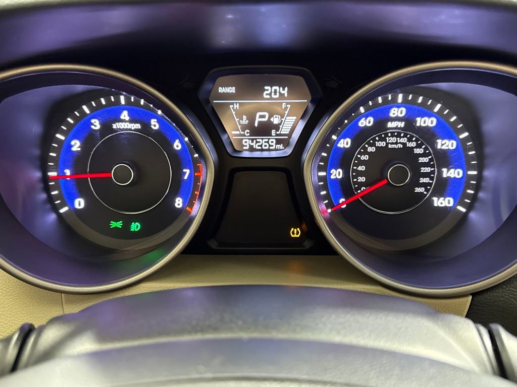 Used 2016 Hyundai Elantra Limited image 14