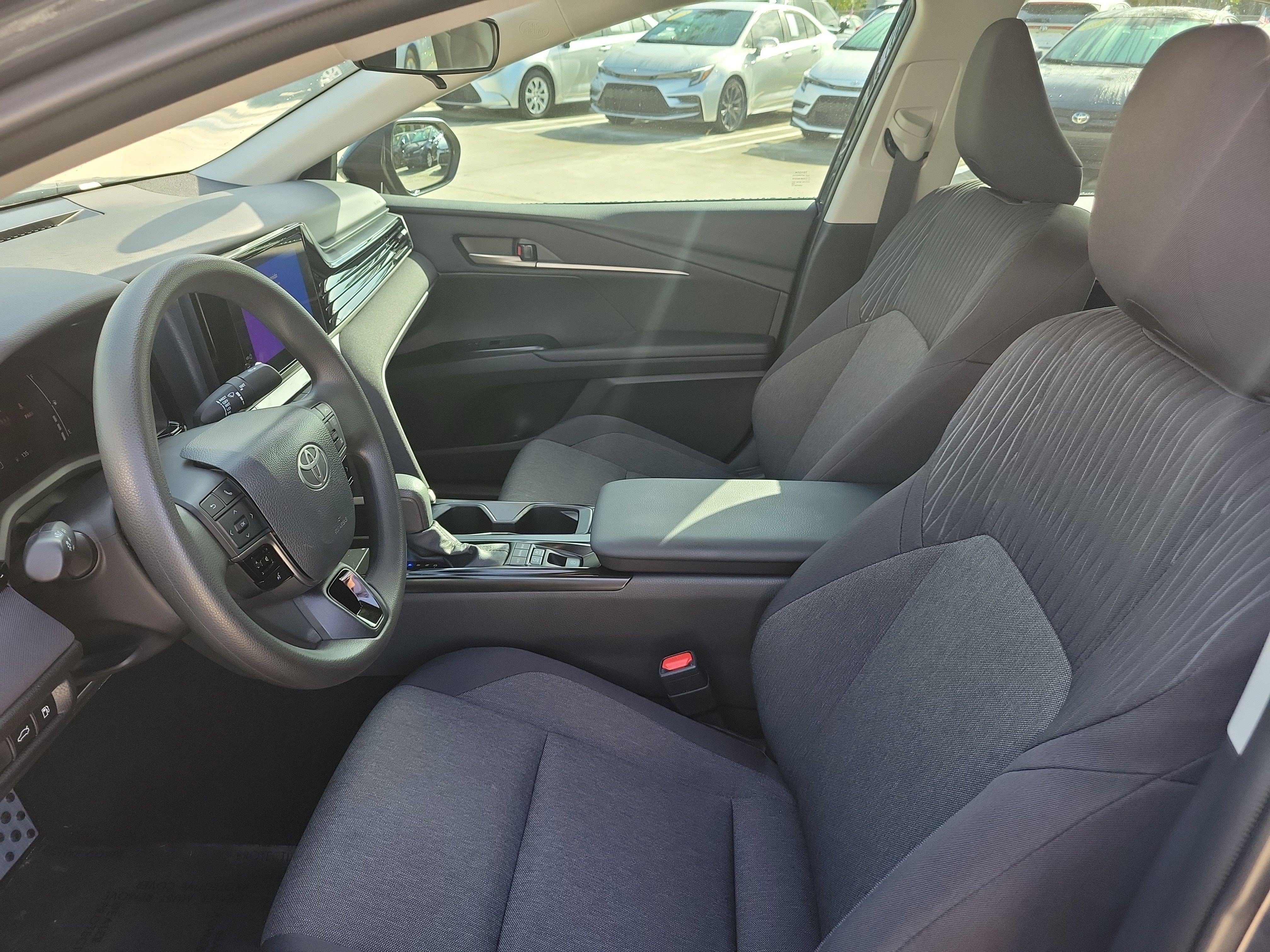Used 2026 Toyota Camry LE FWD image 22
