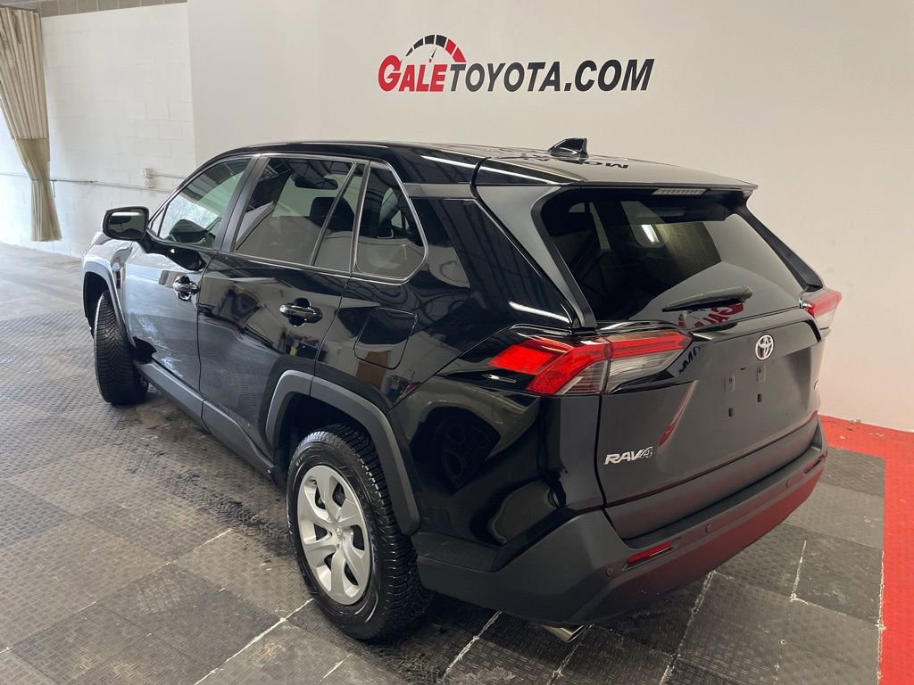 Used 2023 Toyota RAV4 LE image 10