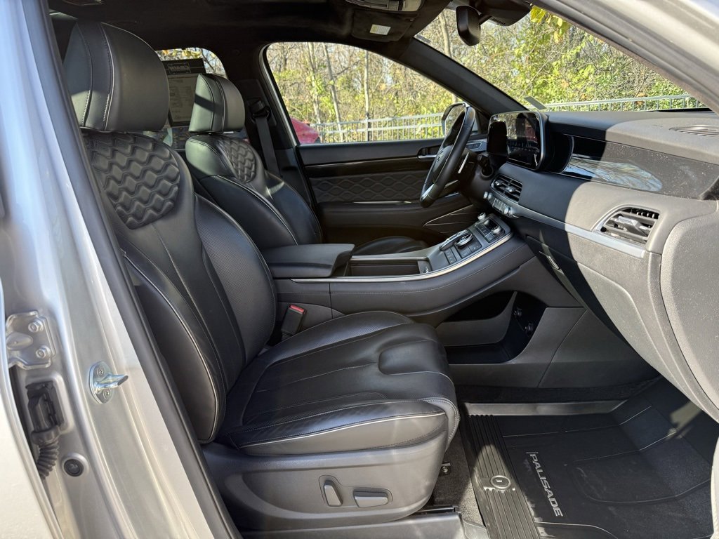 Used 2022 Hyundai Palisade Calligraphy image 40