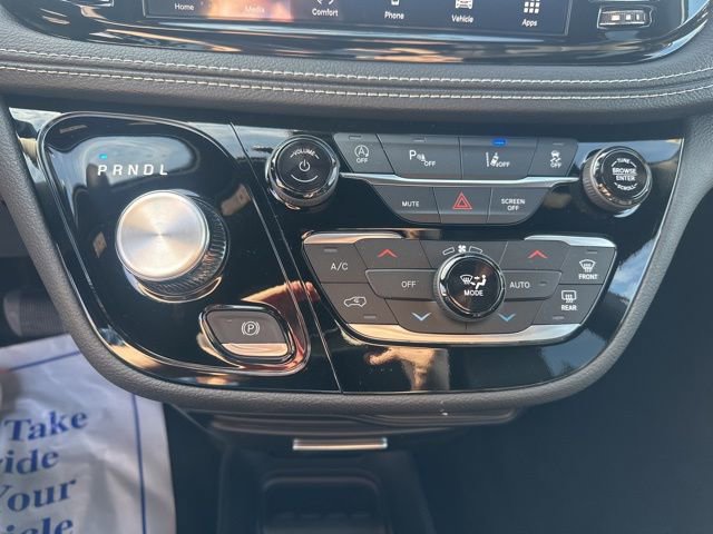 New 2026 Chrysler Pacifica Select image 24