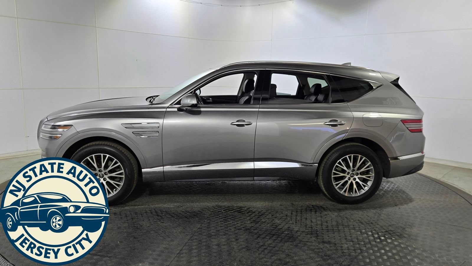 Used 2021 Genesis GV80 2.5T AWD/4WD image 4