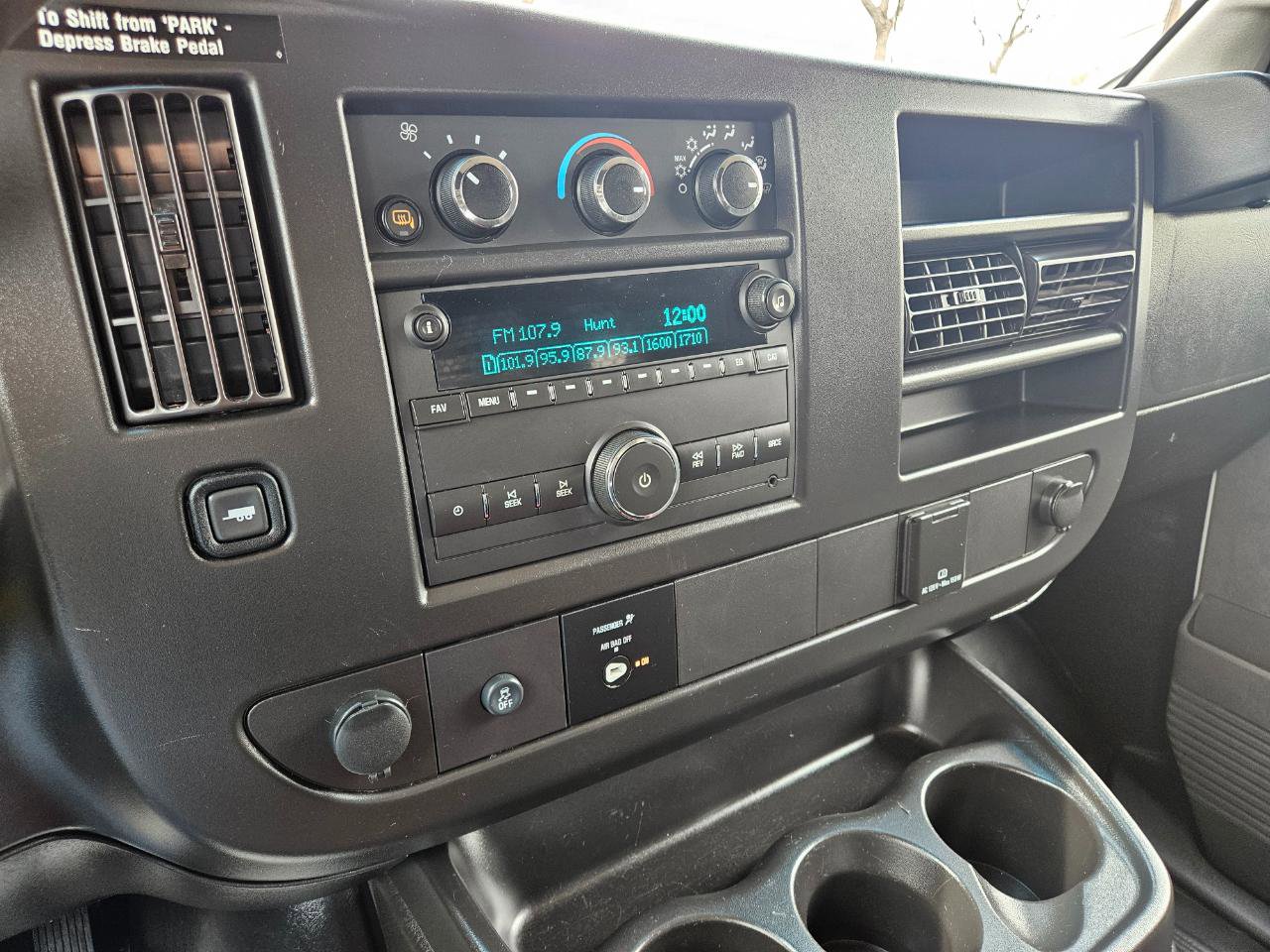 Used 2024 GMC Savana 2500 w/ Driver Convenience Package RWD image 17