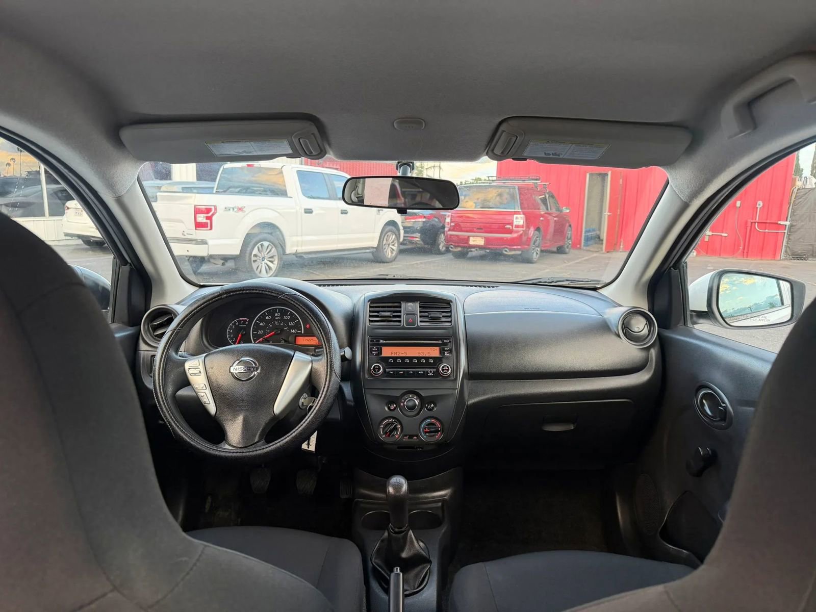 Used 2016 Nissan Versa S FWD image 17