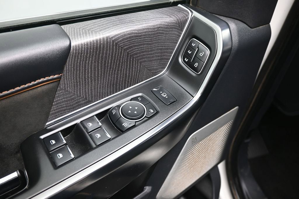 Certified 2024 Ford F250 Platinum AWD/4WD image 12
