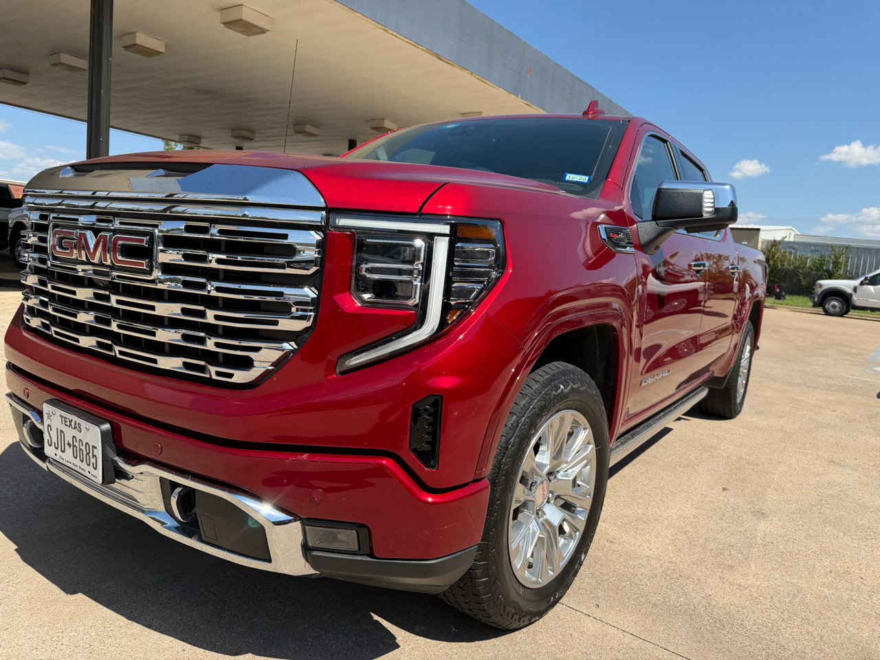 Used 2023 GMC Sierra 1500 Denali w/ Technology Package image 9