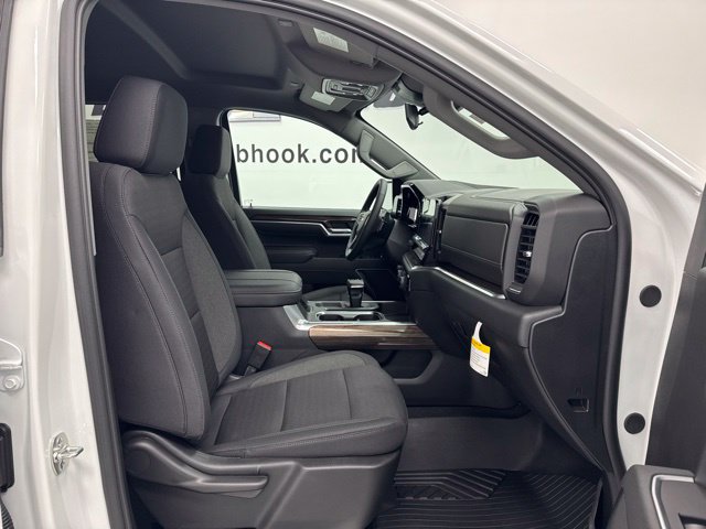 New 2026 Chevrolet Silverado 1500 LT w/ Z71 Off-Road Package AWD/4WD image 32