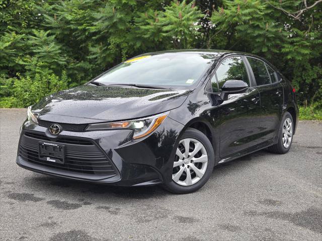 Certified 2024 Toyota Corolla LE FWD image 1
